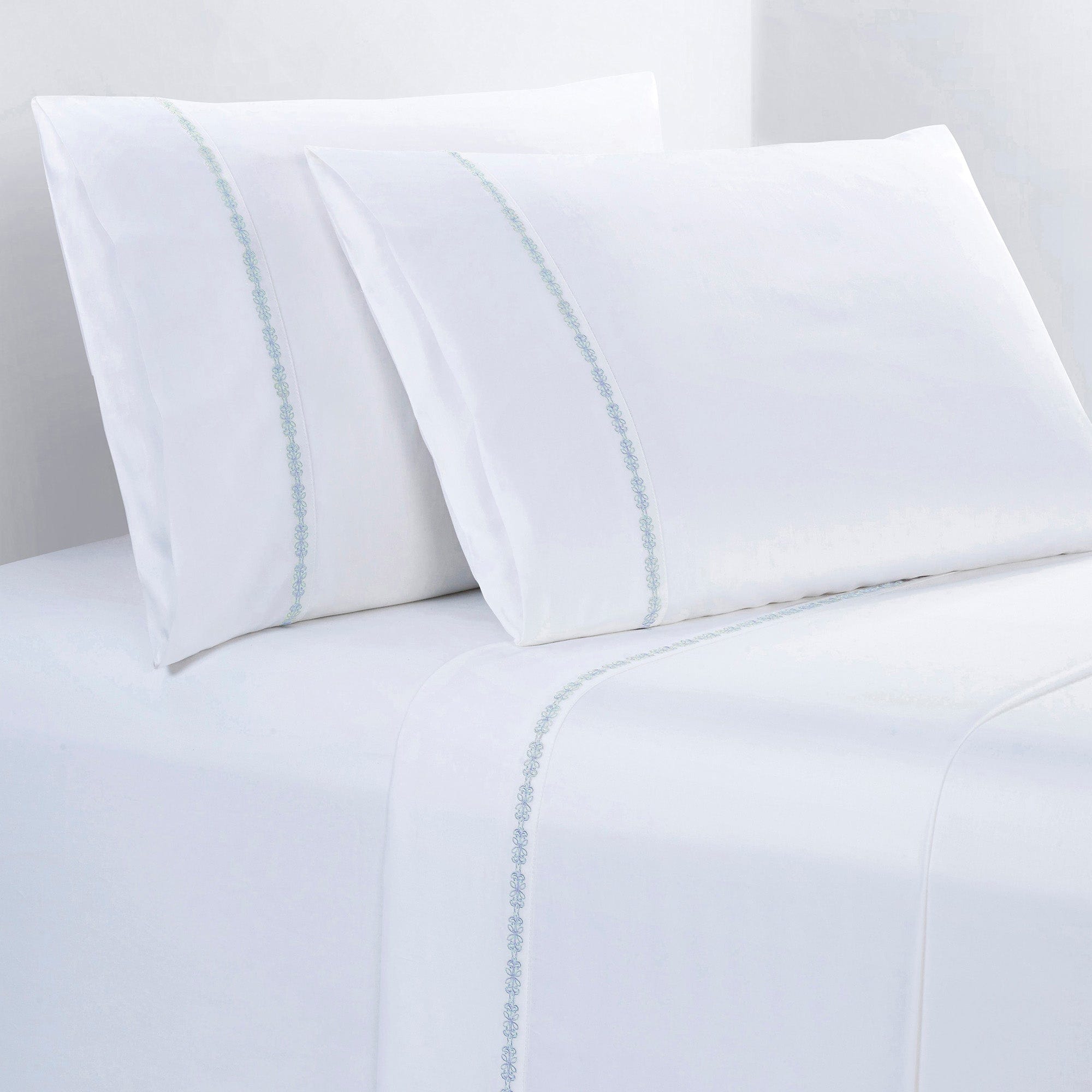 350TC Laurel Embroidered Border Sheet Set, Full styled for a minimalist bedroom space.